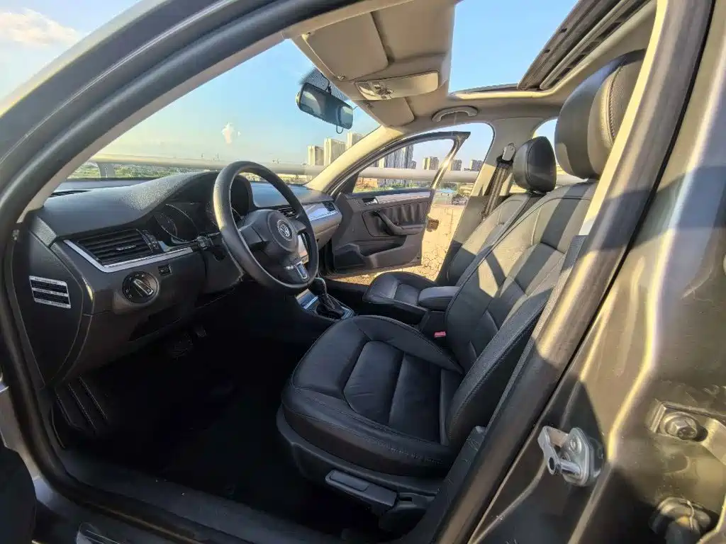 Volkswagen Bora 2014 2014 1.6L Automatic Comfort Edition