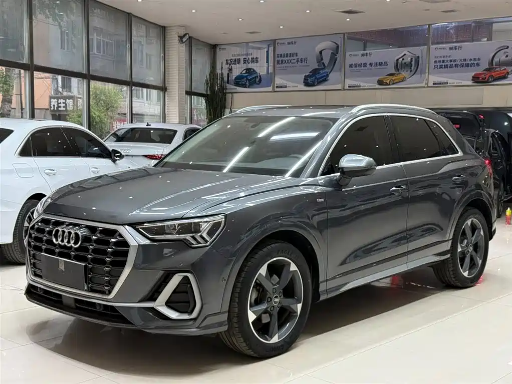 Audi Q3 2023 35 TFSI Fashion Dynamic (1.4T)