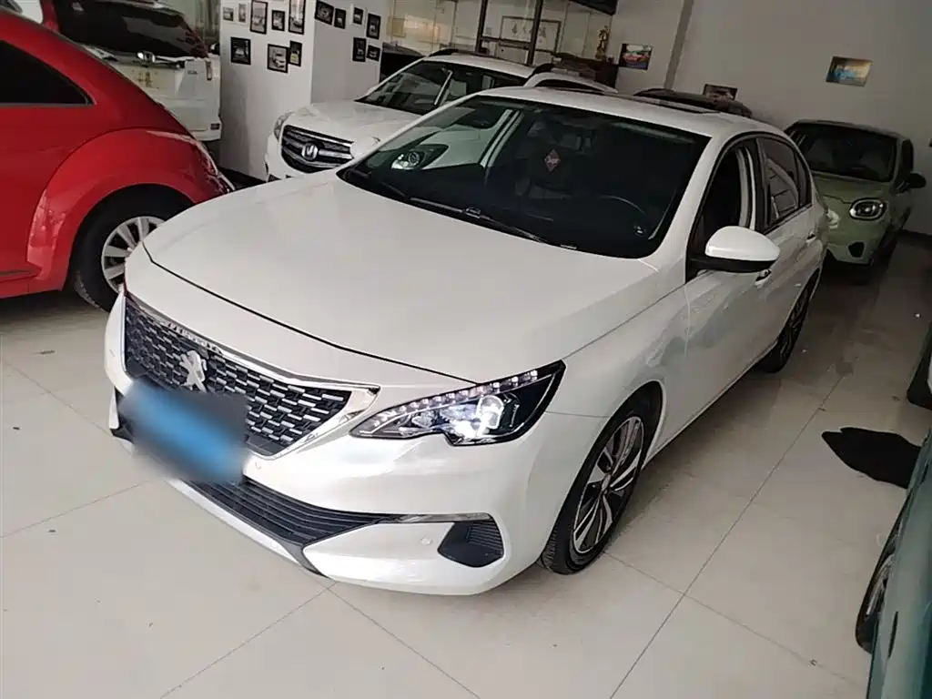 Peugeot 408 2020 360THP 10th Anniversary Commemorative Edition фото 2