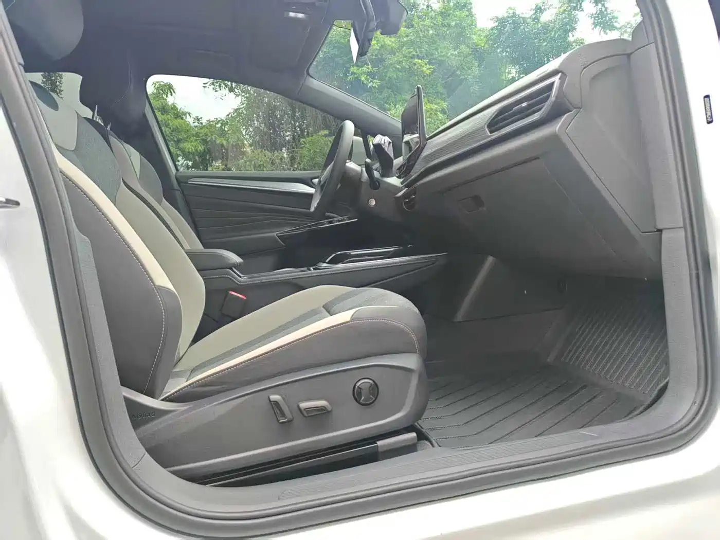 Volkswagen ID.4 CROZZ 2024 Pure Limited Edition фото 12