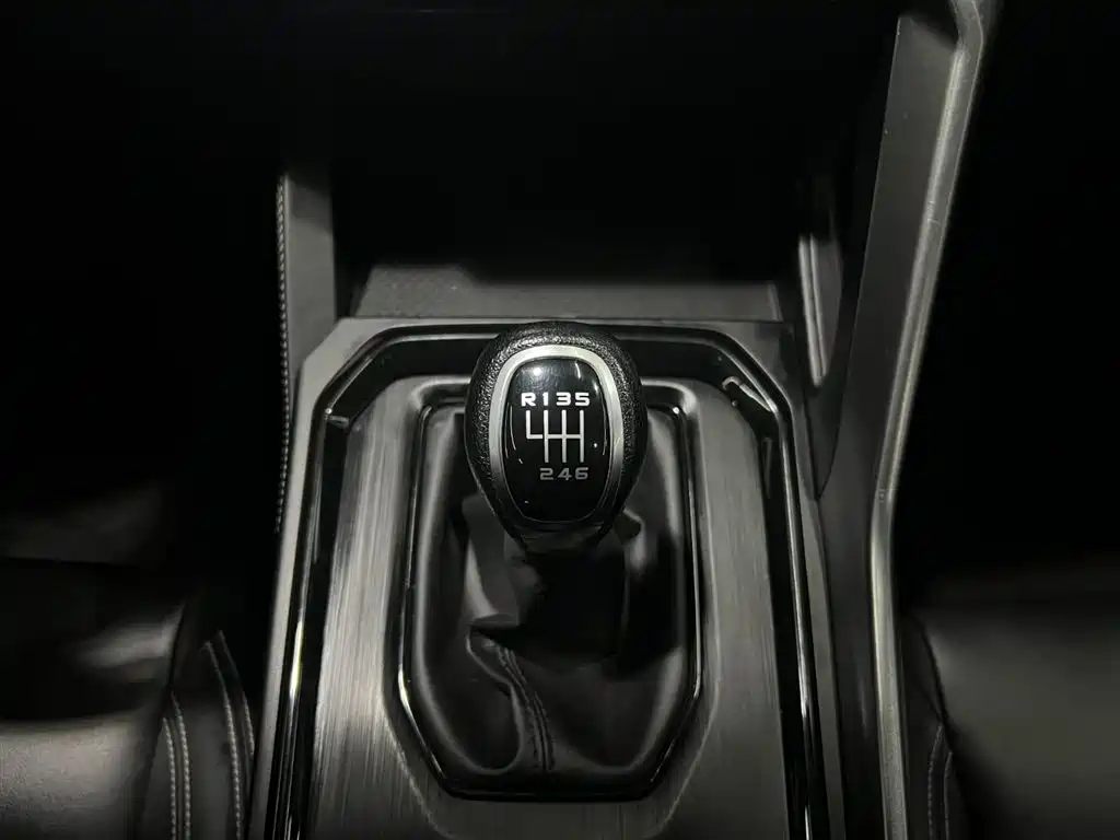 GEELY AUTOMOBILE VISION X6