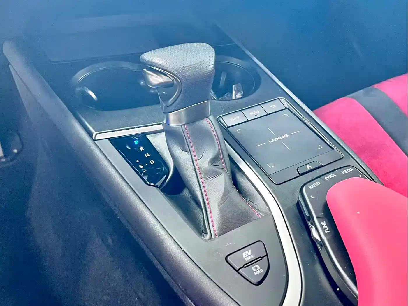 Lexus UX 2020 260h F SPORT Edition фото 9