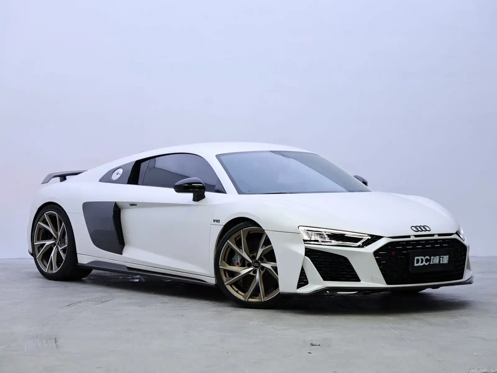 Фото 2 - Audi R8