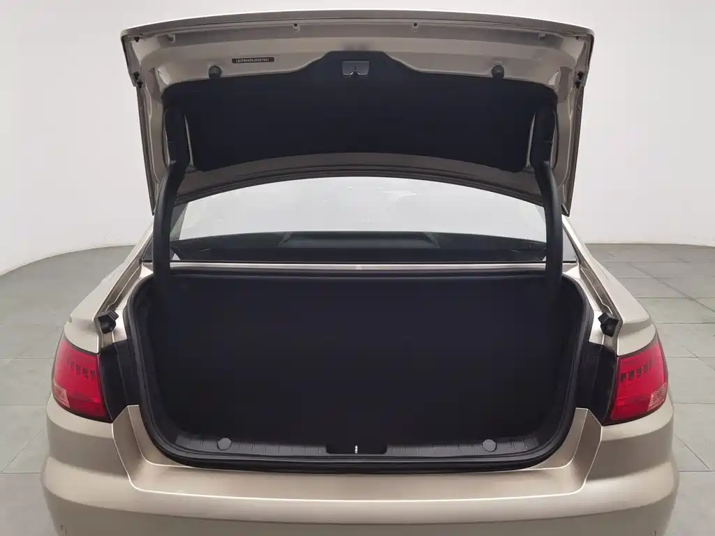 Photo 16 - Geely Emgrand GL