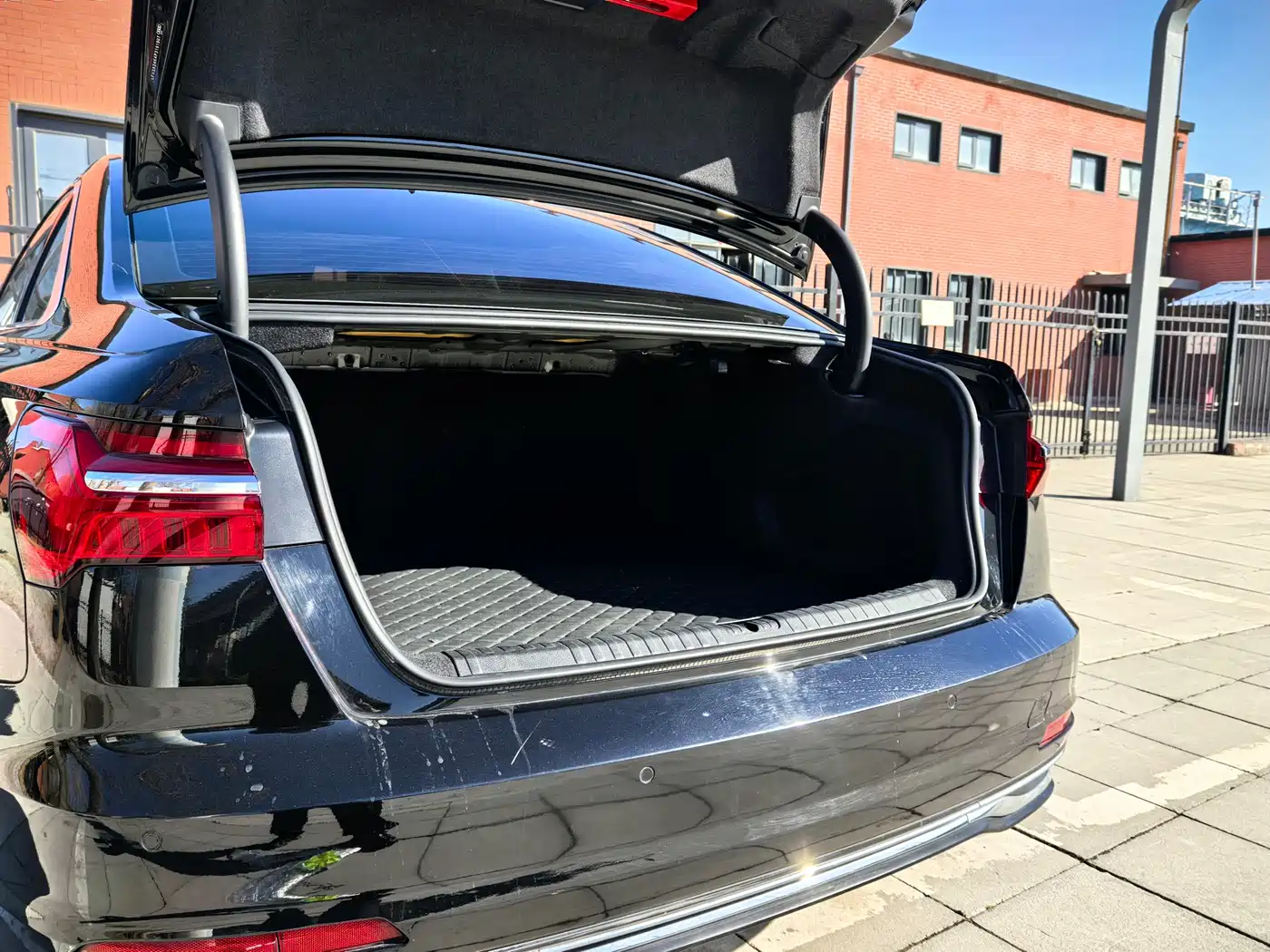 Audi A6L 2024 40 TFSI Luxury Elegance фото 17