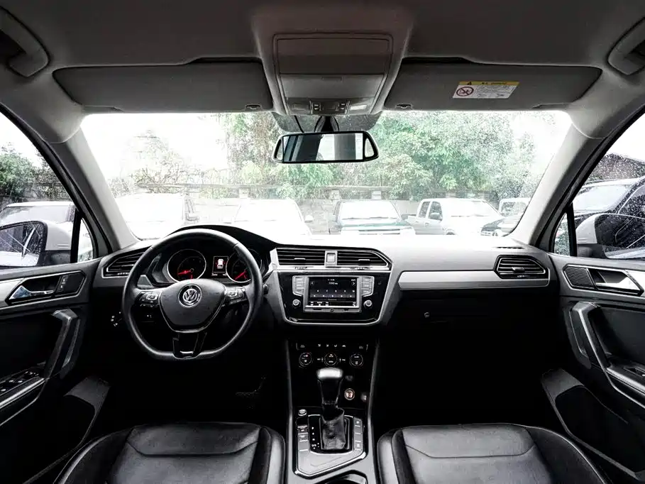 Volkswagen Tiguan L 2017 330TSI Automatic 2WD Comfort Edition фото 9