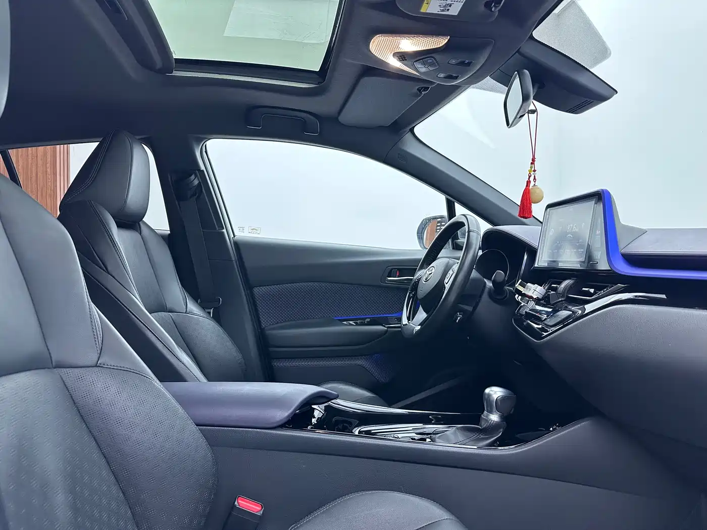 Toyota IZOA 2018 2.0L Speed Edition China VI фото 15