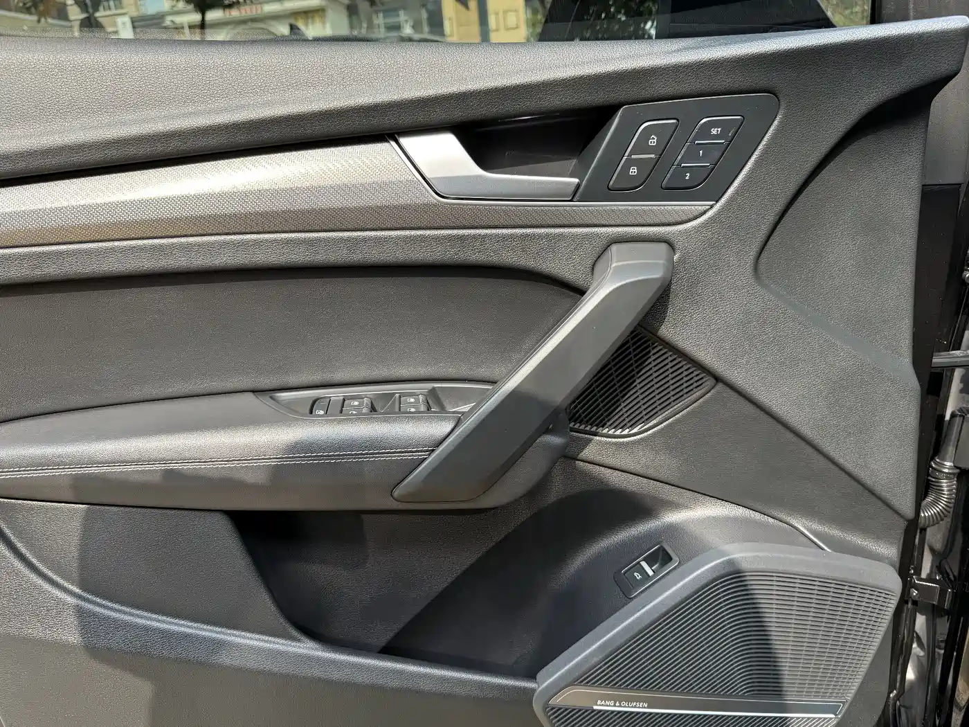 Audi Q5L 2023 45T Luxury Dynamic фото 12