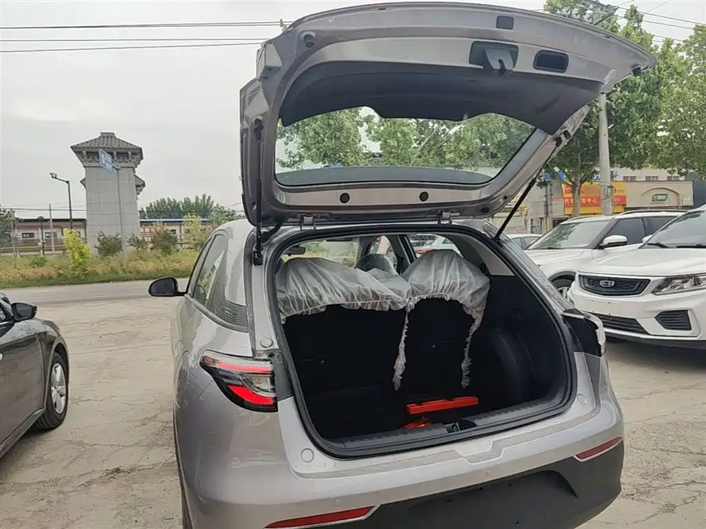 Geely Galaxy Starry Wish 2026 Edition 310km Youth Version фото 19