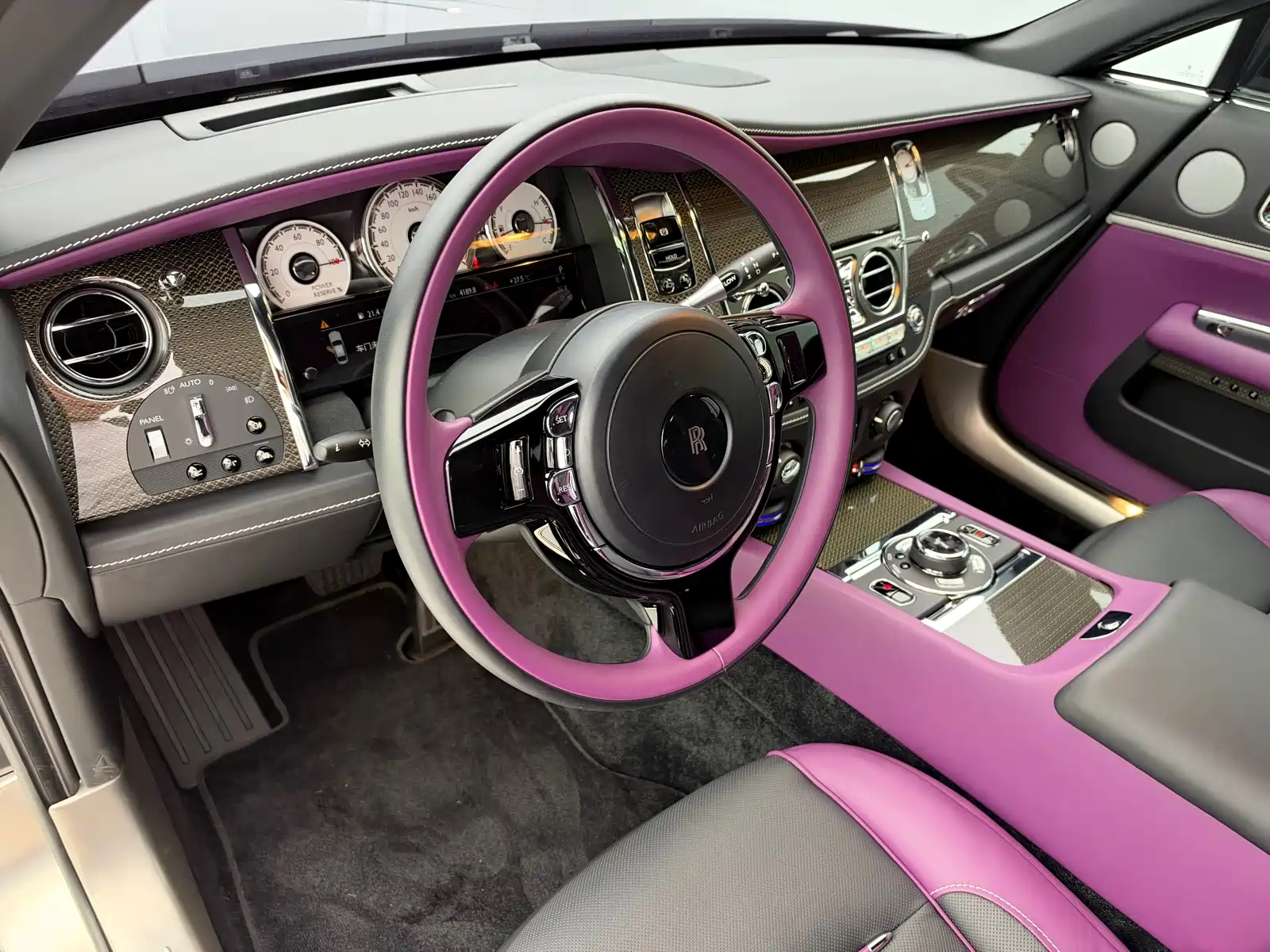 Фото 4 - Rolls-Royce Wraith