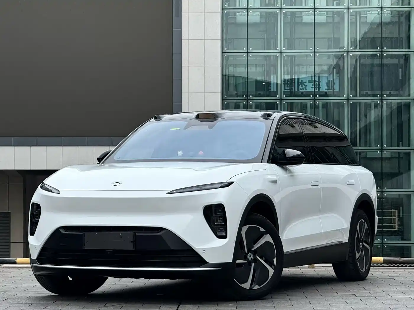NIO ES8 2023 75kWh Executive Edition