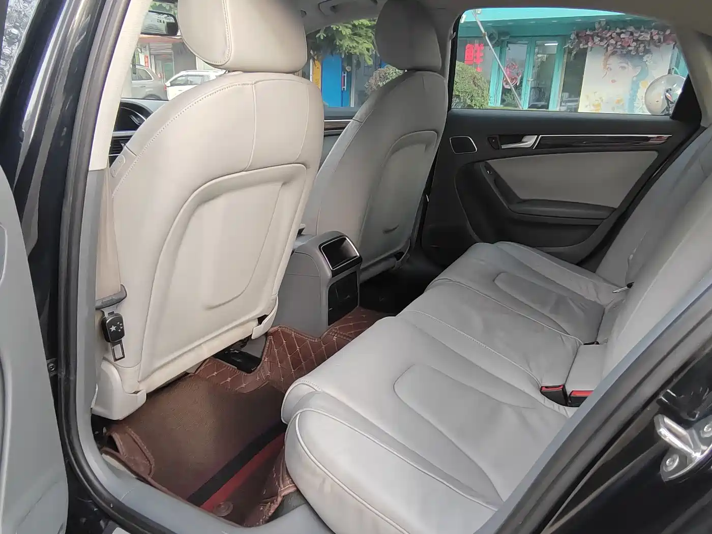 Audi A4L 2013 35 TFSI Automatic Comfort фото 9