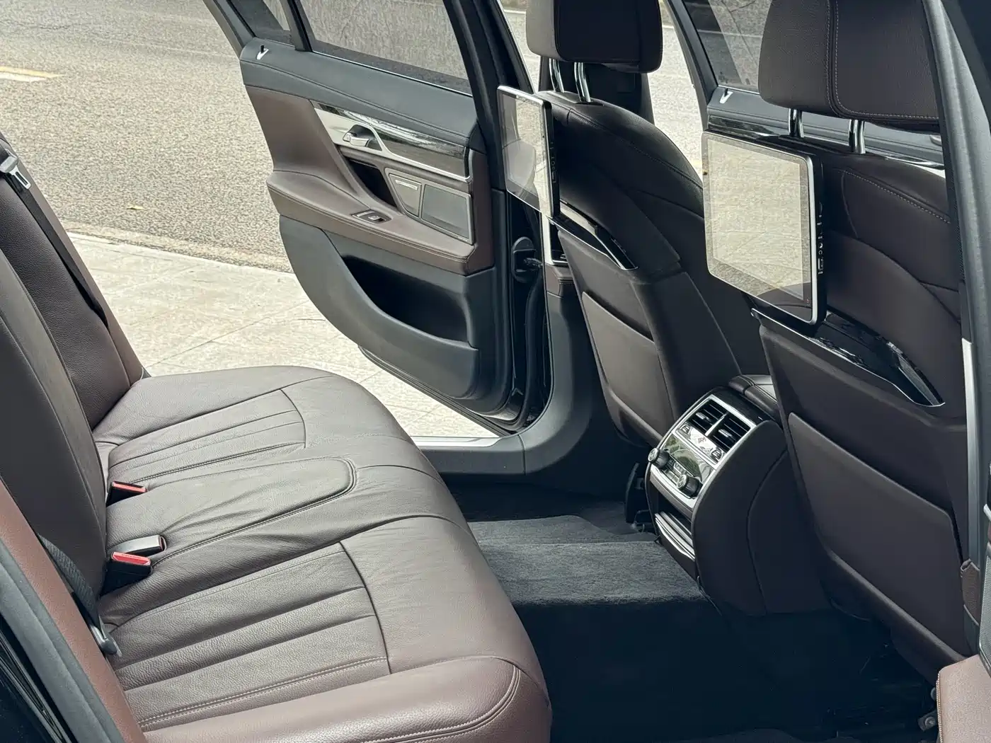 BMW 7 Series 2018 730Li Leading Type M Sport Package фото 6