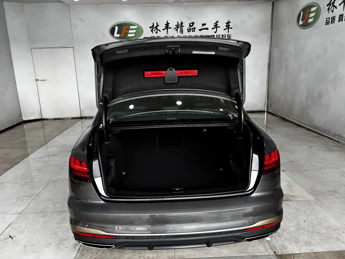 Audi A4L 2024 40 TFSI quattro RS Kit Speed Edition фото 30