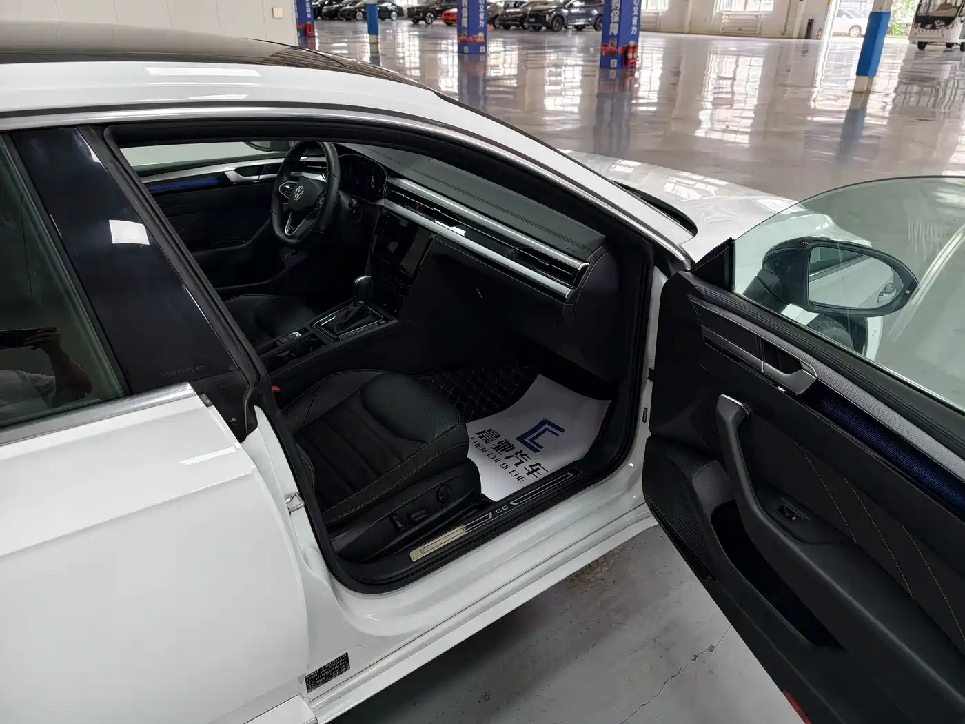 Volkswagen FAW-Volkswagen CC 2025 2024 380TSI Eye-catching Public Sharing Edition