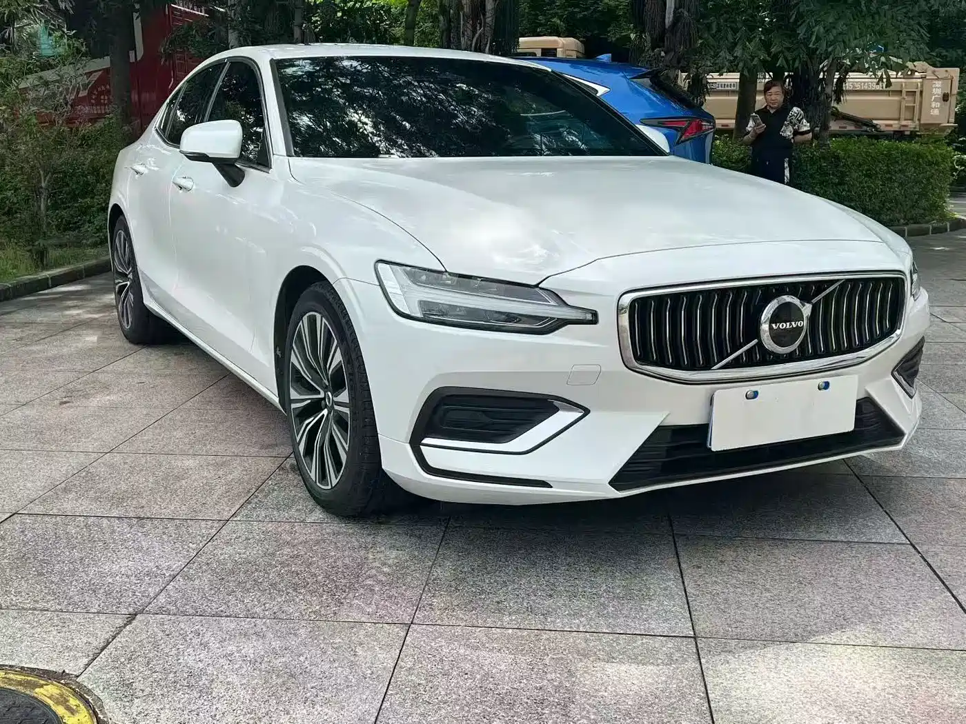 Volvo S60 2024 2024 B4 Inscription Luxury Edition