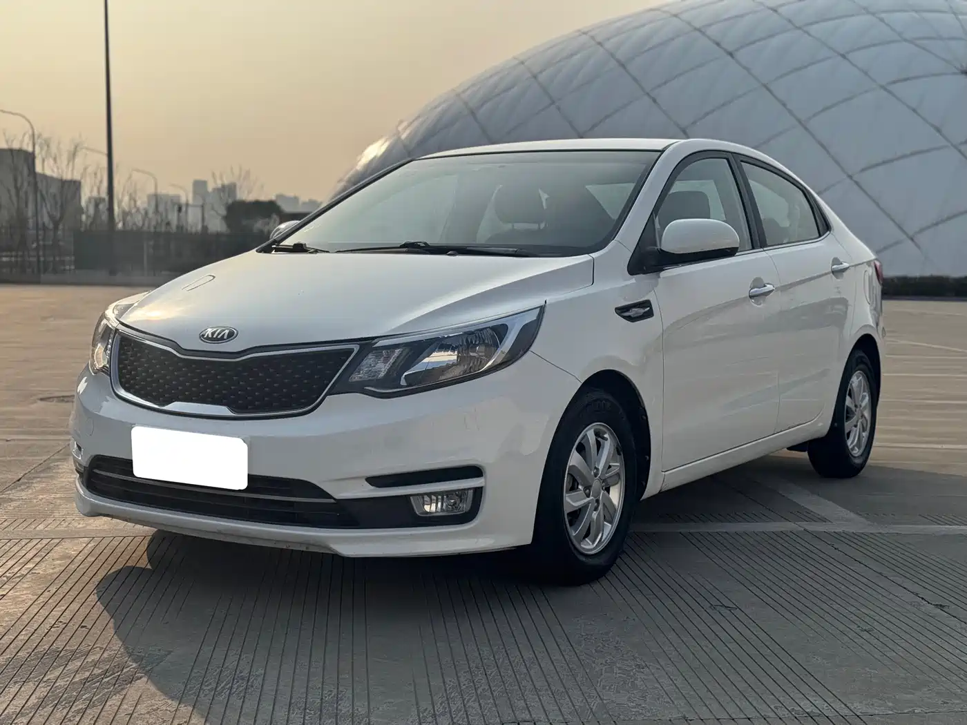 Photo 1 - Kia K2