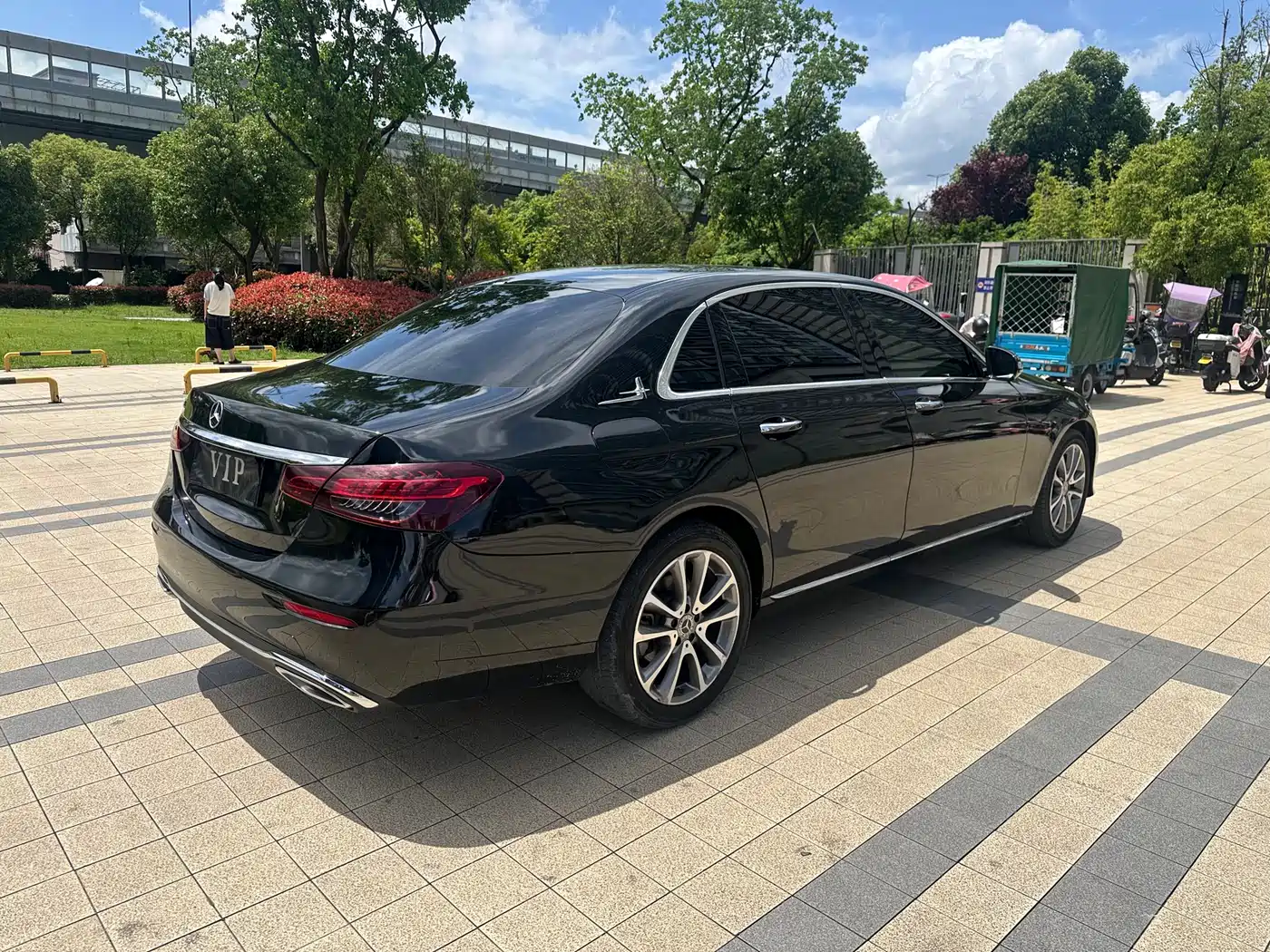 Mercedes-Benz E-Class 2016 E 200 L фото 13