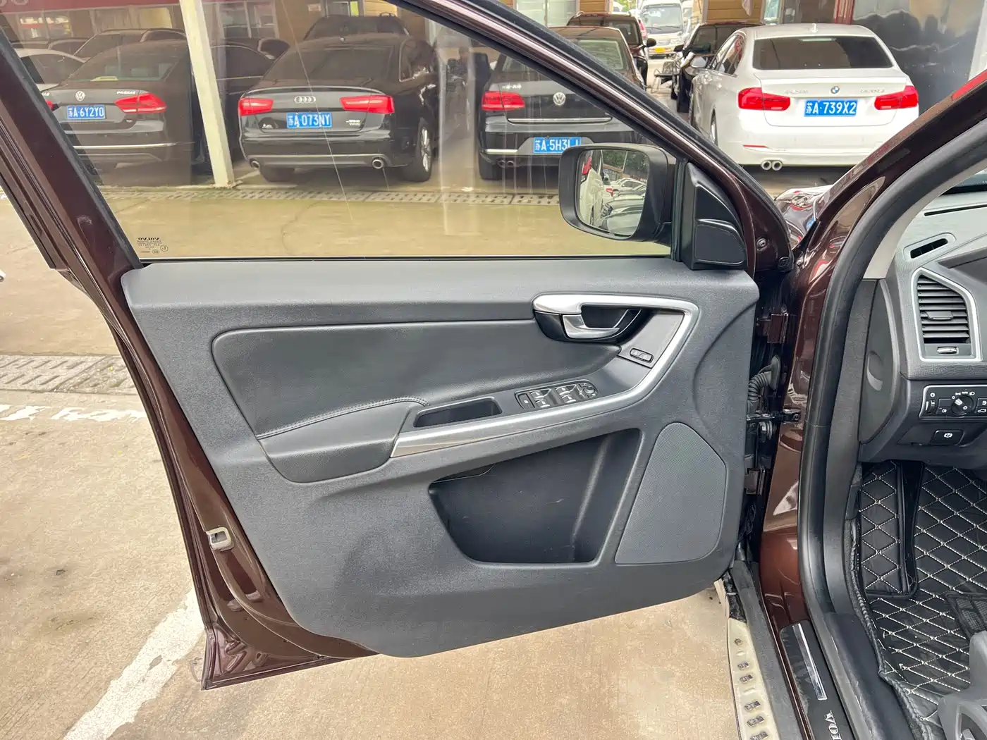 Фото 5 - Volvo XC60