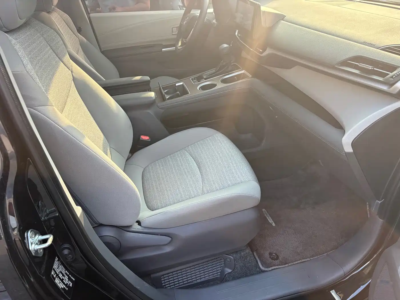Toyota Sienna 2026 2026 Model 2.5L Hybrid 2WD Comfort Edition