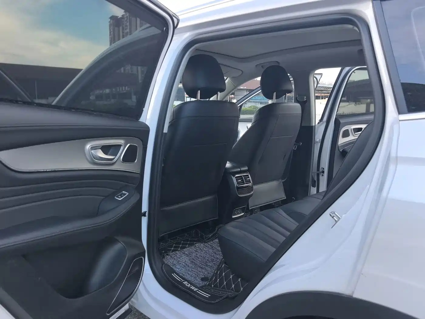 Roewe RX5 MAX 2020 2019 400TGI Automatic 4G Connected Luxury Edition