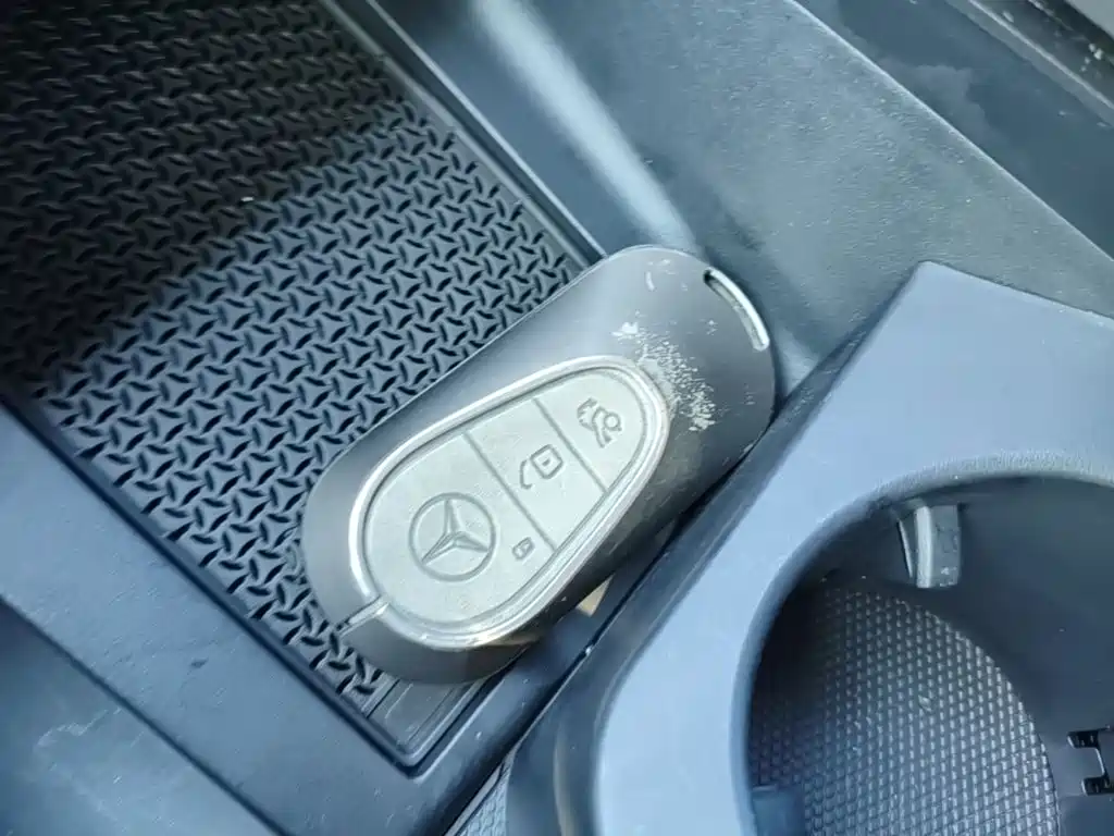 Фото 9 - Mercedes-Benz EQE