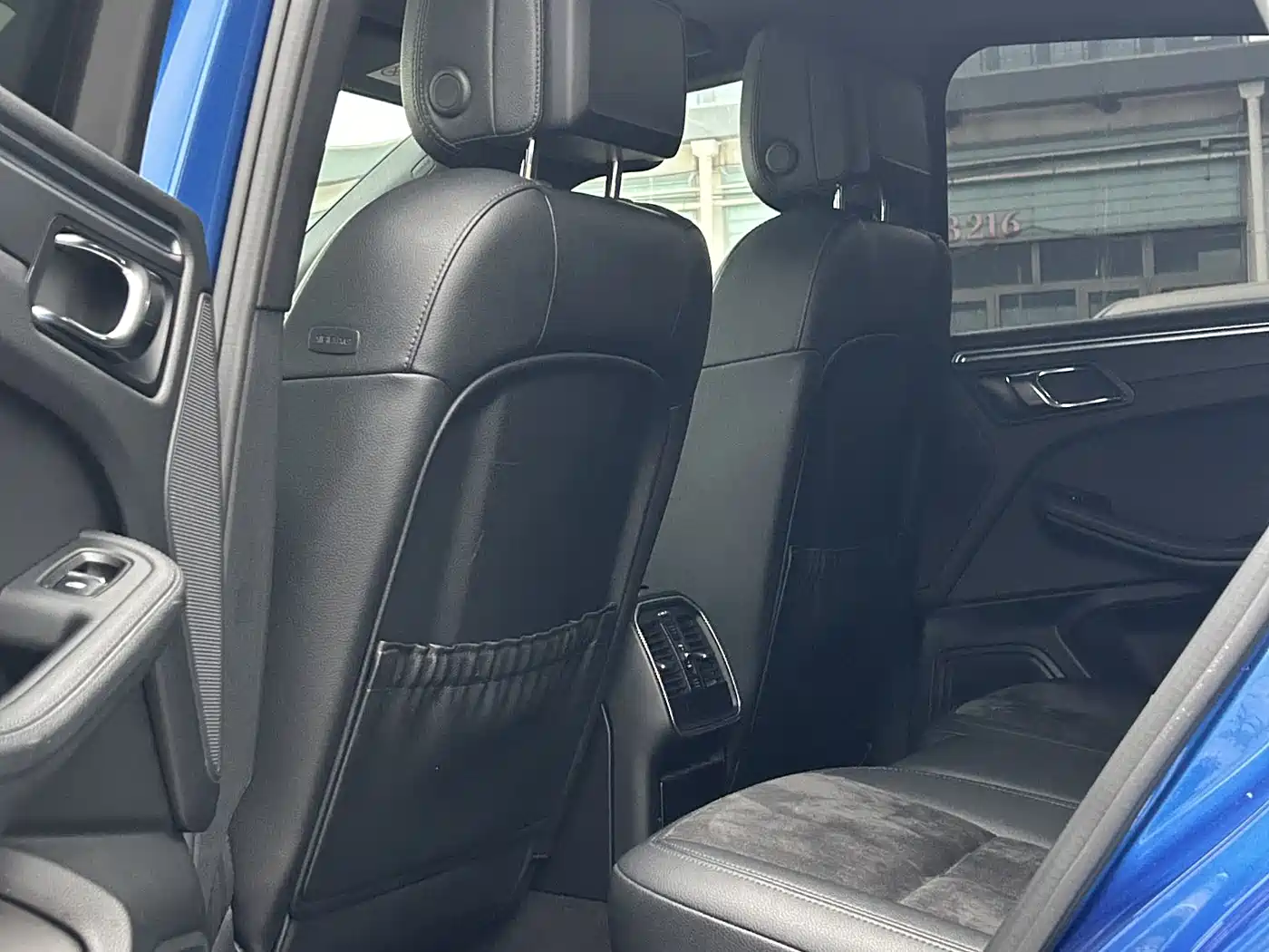 Porsche Macan 2017 Macan 2.0T фото 8
