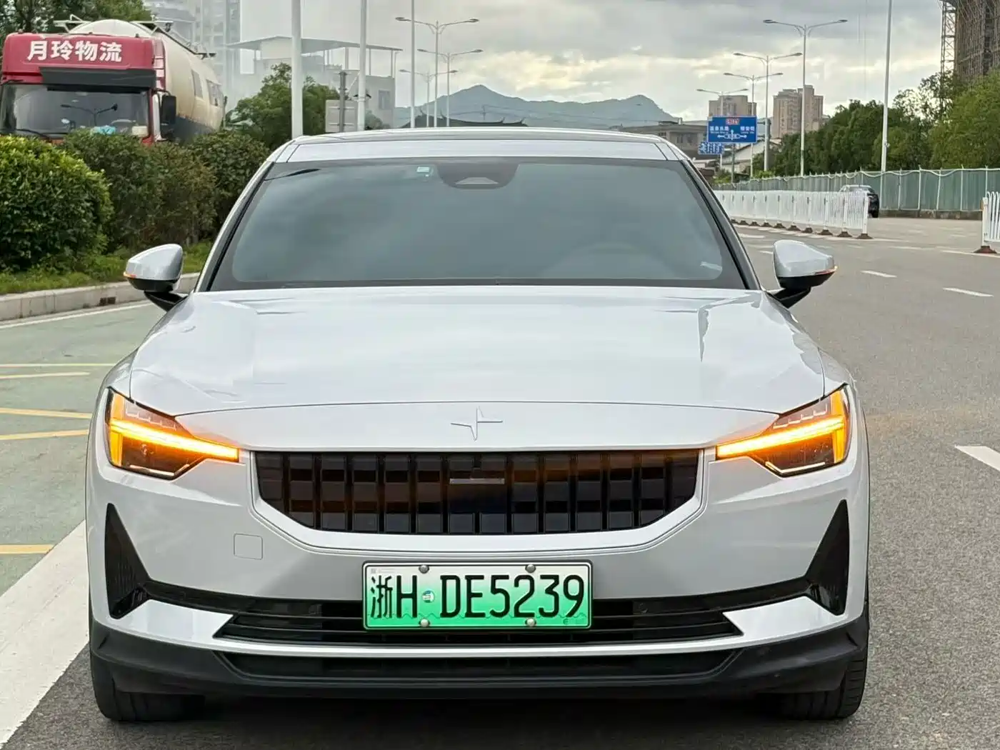 2022 Polestar 2