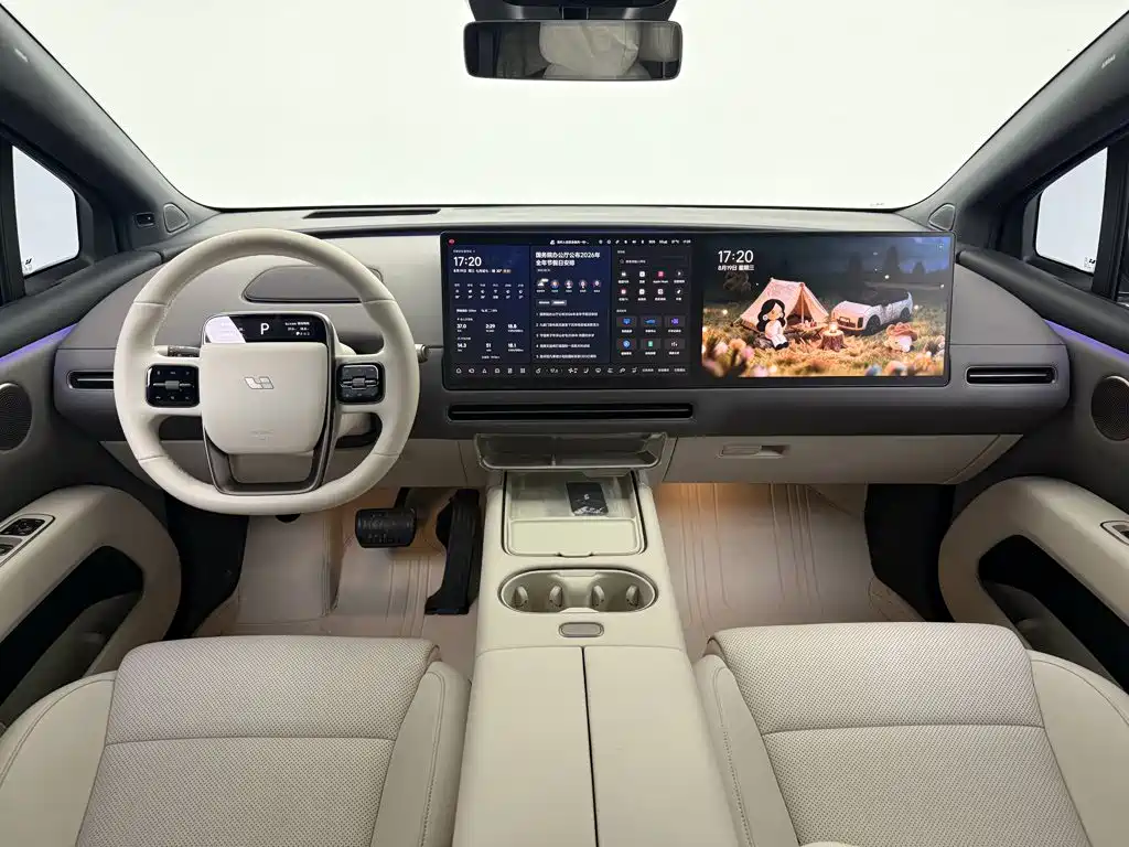 Фото 8 - Li Auto i6