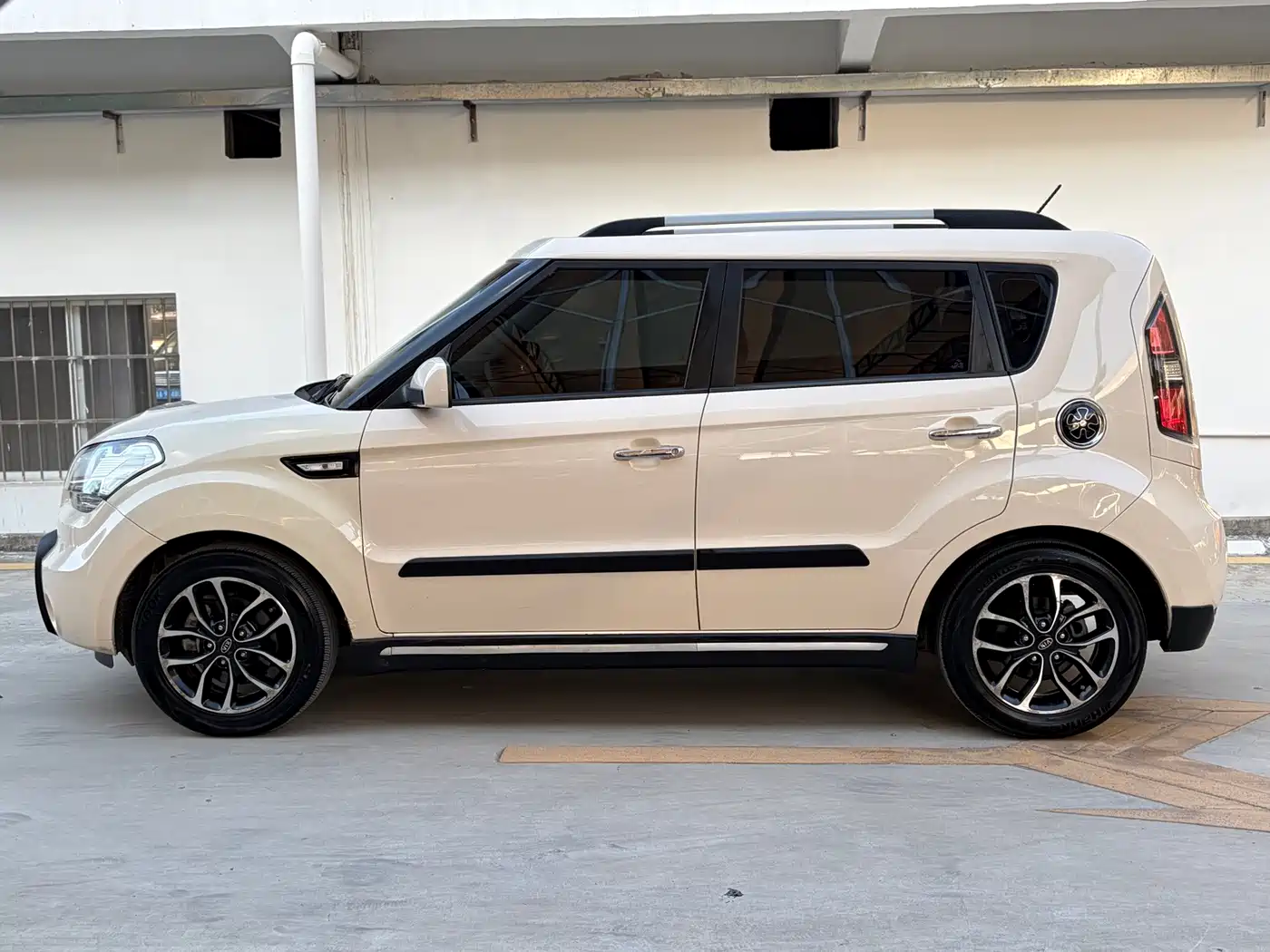 Kia Soul 2011 2010 1.6L AT Premium