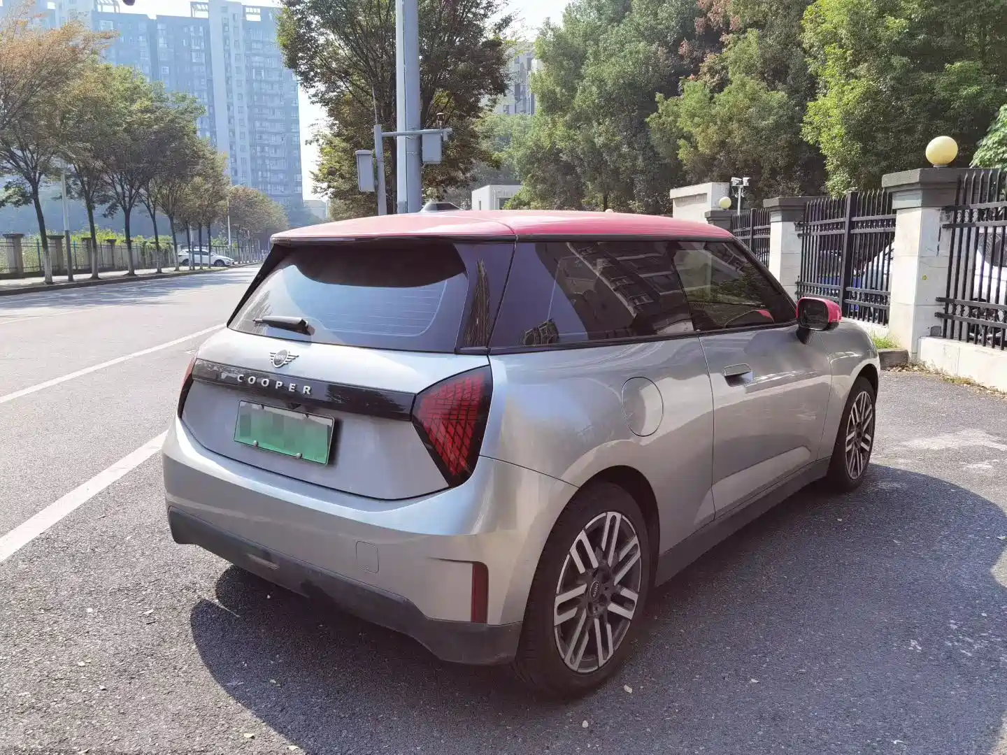 Фото 4 - MINI Electric MINI COOPER