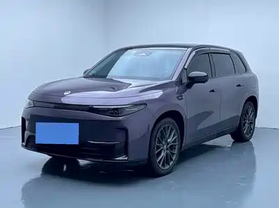 Leapmotor C10