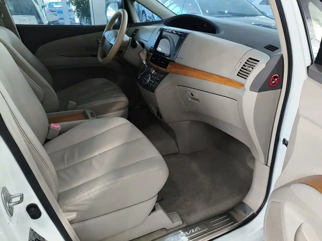 Toyota Previa 2012 2012 2.4L 7-Seater Luxury Edition