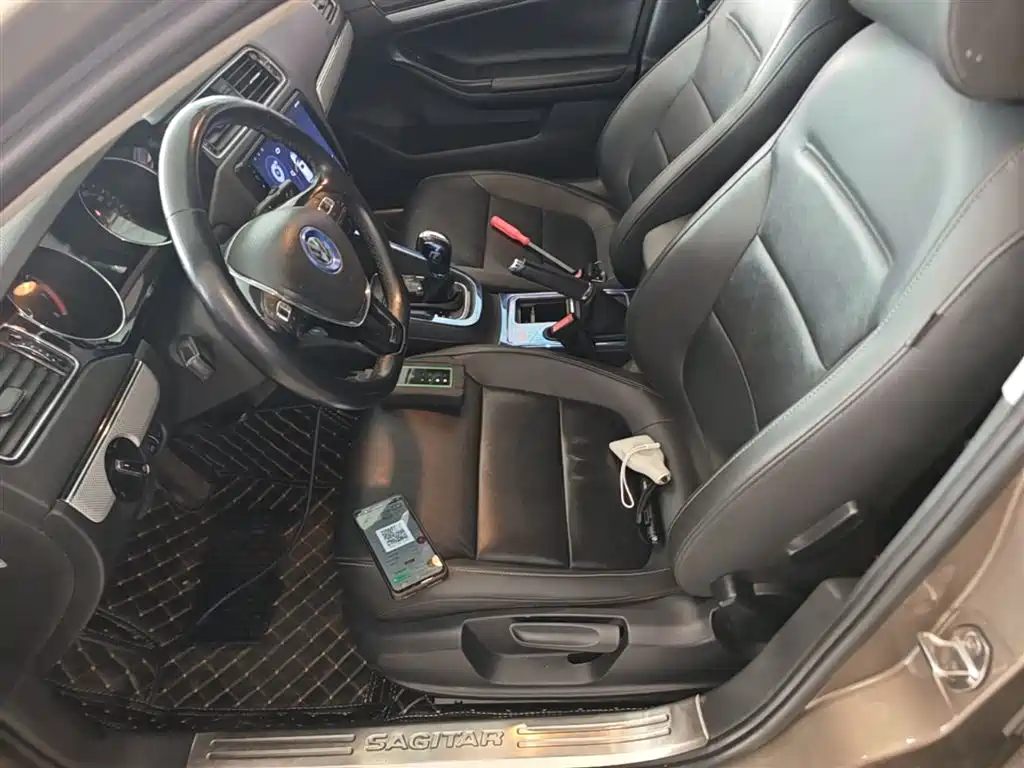 Volkswagen Sagitar 2017 230TSI Automatic Comfort фото 15