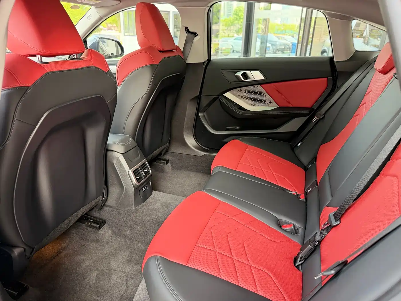 BMW 2-SERIES