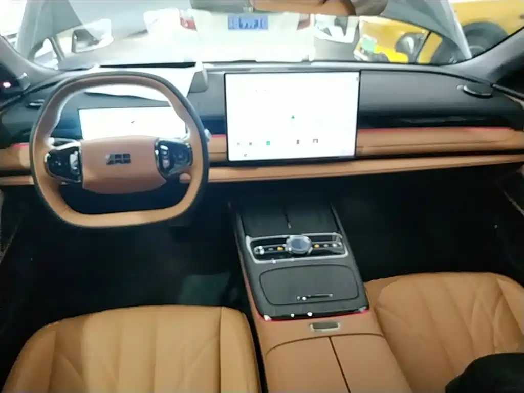 Geely Galaxy Galaxy Xingyao 8 2025 130km EM-P Starship Edition фото 10