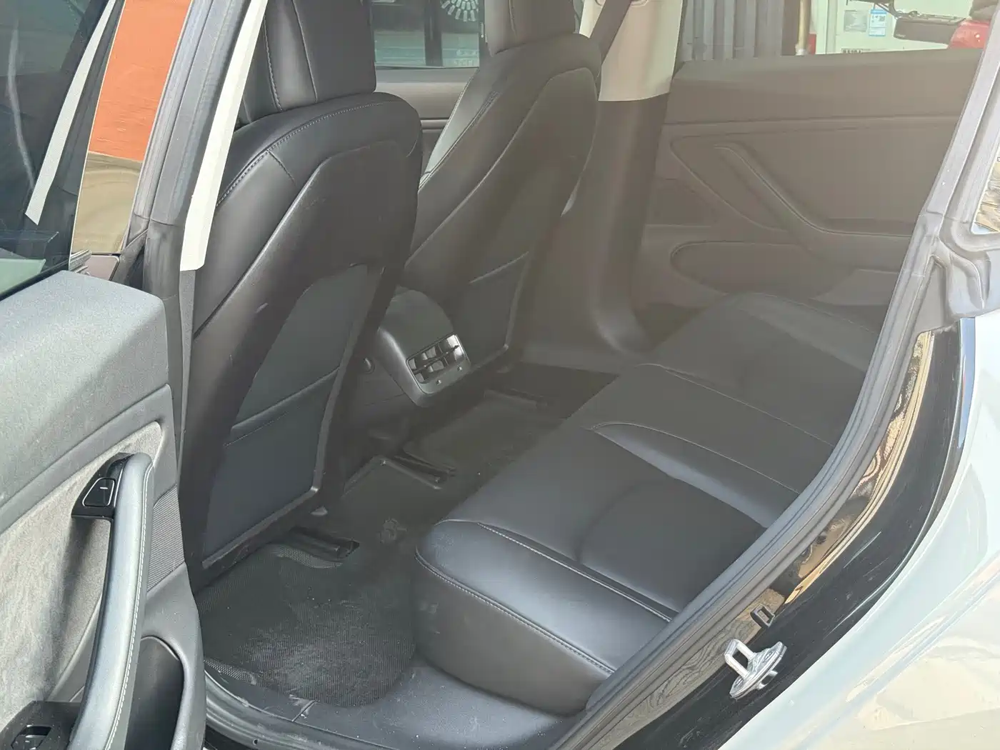 Tesla Model 3 (Import) 2019 2019 Long Range All-Wheel Drive Edition