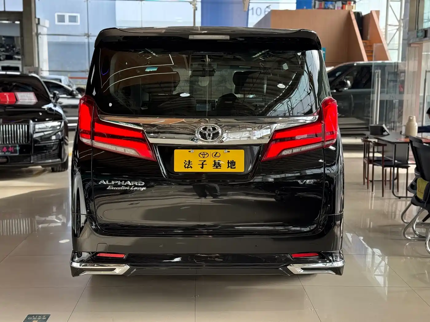 Toyota Alphard 2018 Facelift 3.5L Premium Edition фото 24