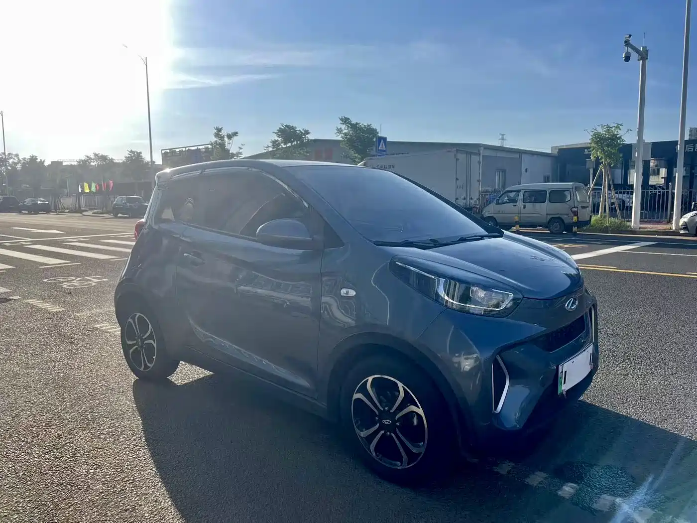 QQ New Energy Little Ant 2021 2021 200K Fans Edition Vitality Version (NCM Battery 301km)