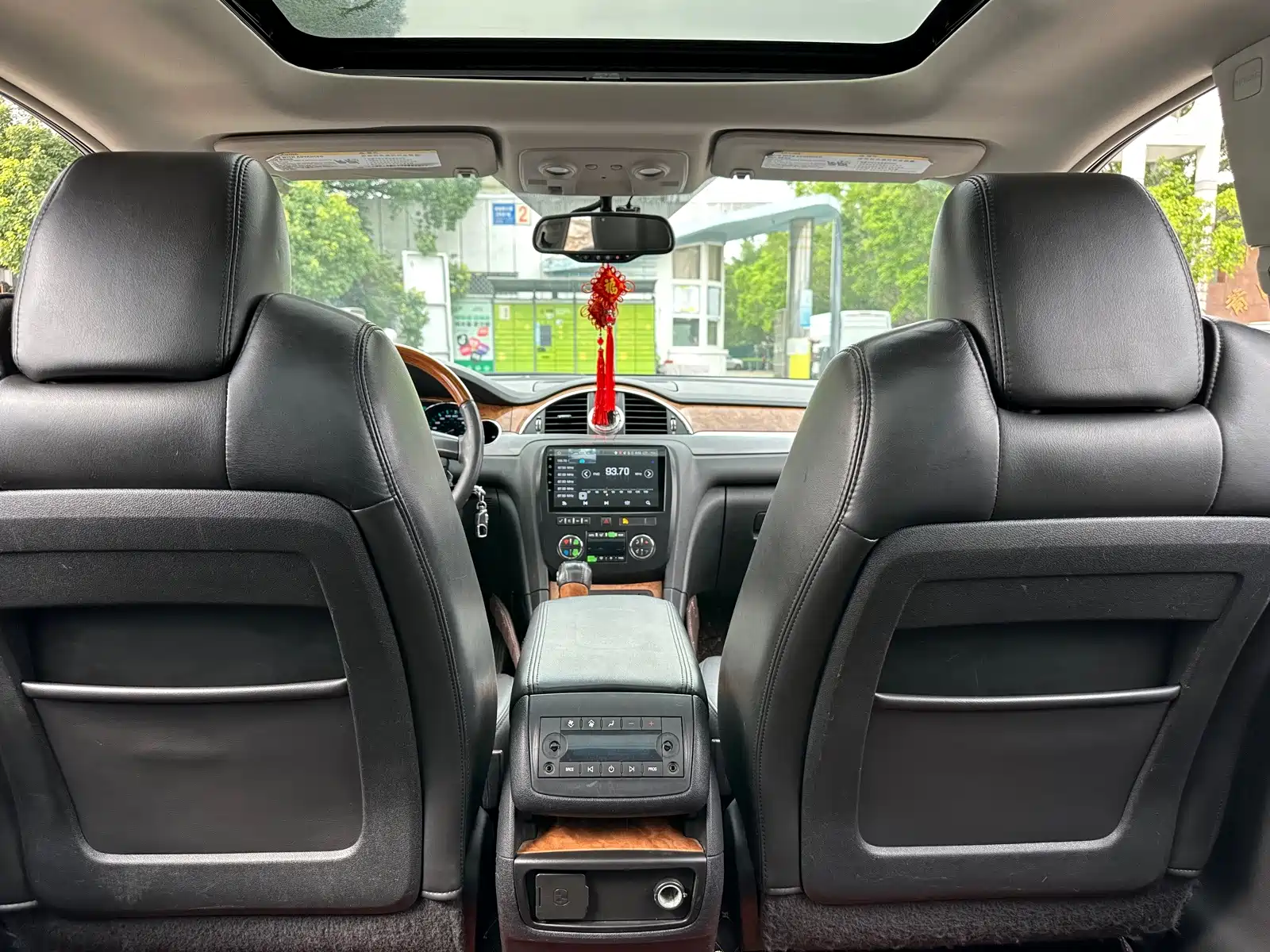 Фото 13 - Buick Enclave