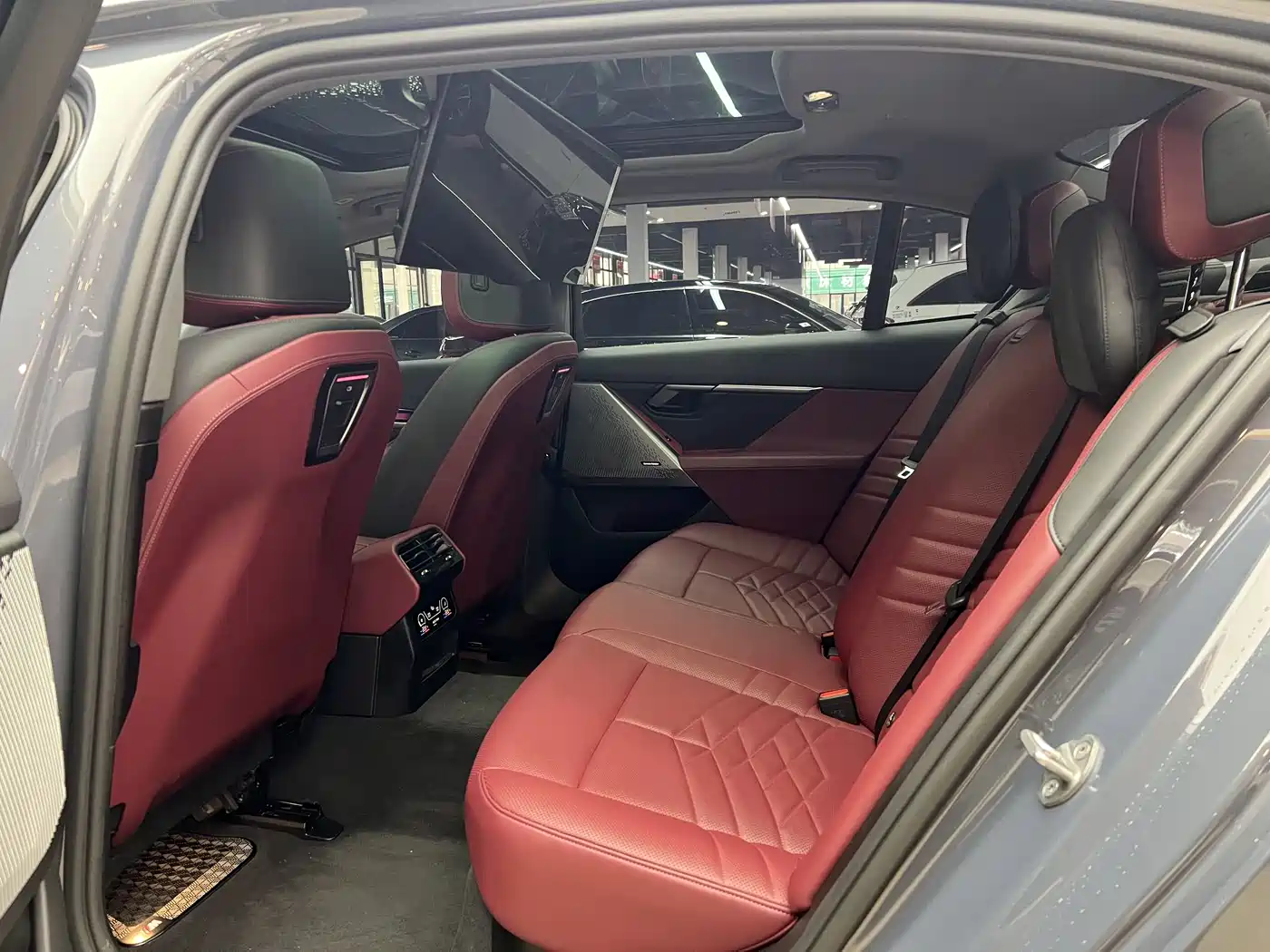 BMW i5 2024 eDrive 35L Premium Luxury Package фото 15