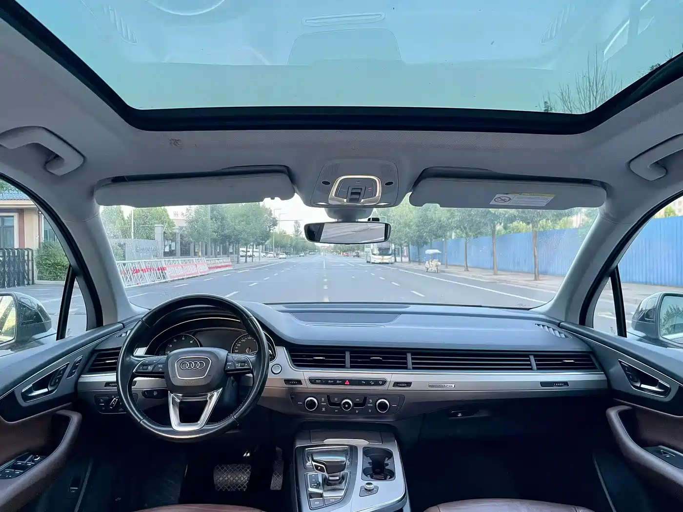 Photo 5 - Audi Q7