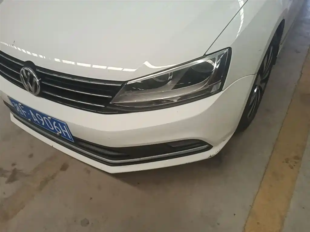 Volkswagen Sagitar 2017 180TSI Auto Exclusive Edition фото 24
