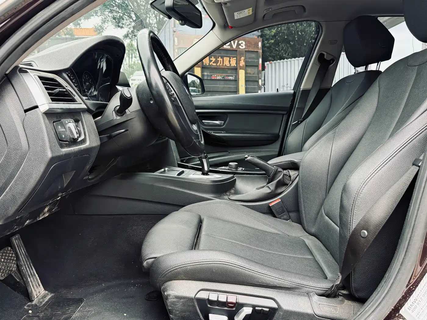 BMW 3 Series 2018 320Li Fashion Style фото 18