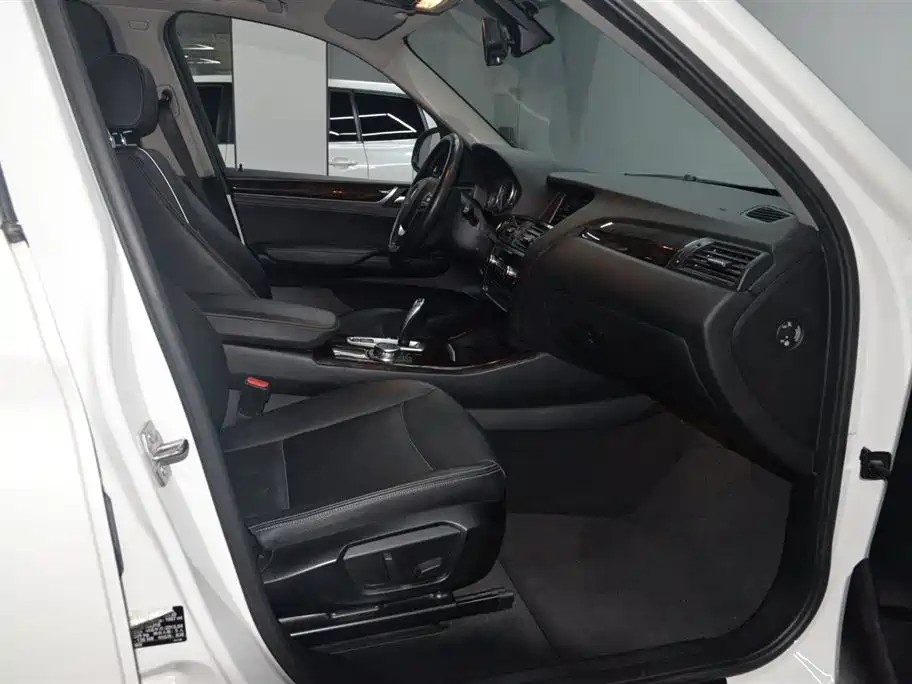 BMW X3 (Import) 2014 xDrive20i X Design Package фото 19