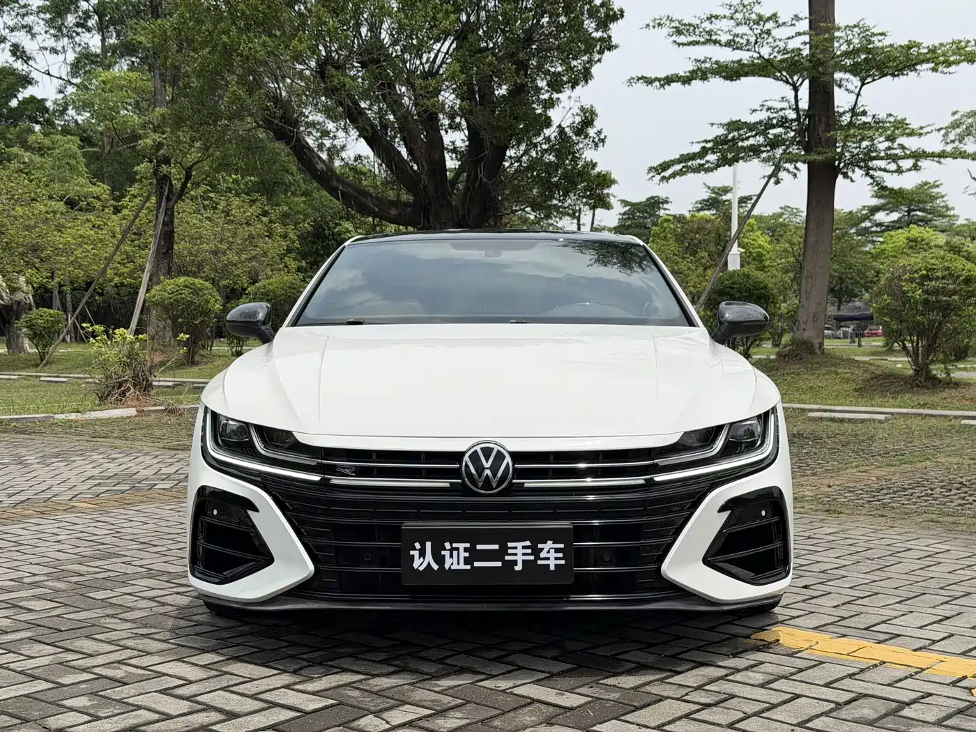 Volkswagen FAW-Volkswagen CC 2019 330TSI Luxury Appearance (China V) фото 2
