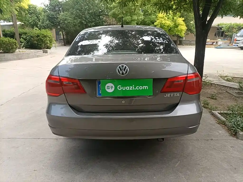 Volkswagen Jetta 2013 1.6L Manual Comfort фото 6
