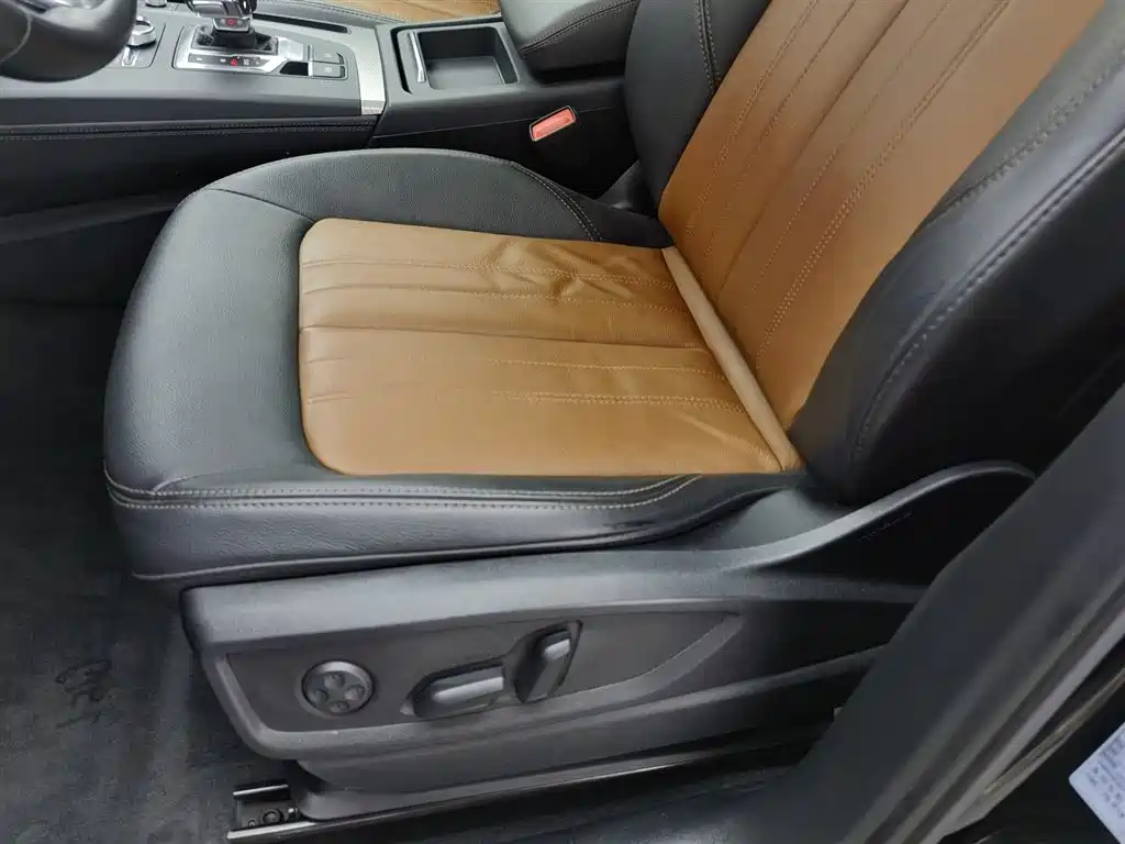 Audi Q5L 2020 45 TFSI Exclusive Fashion фото 20