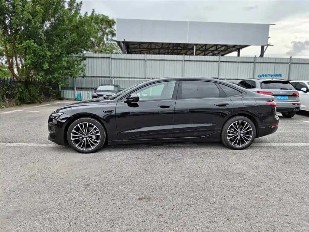 2025 Audi A6L e-tron