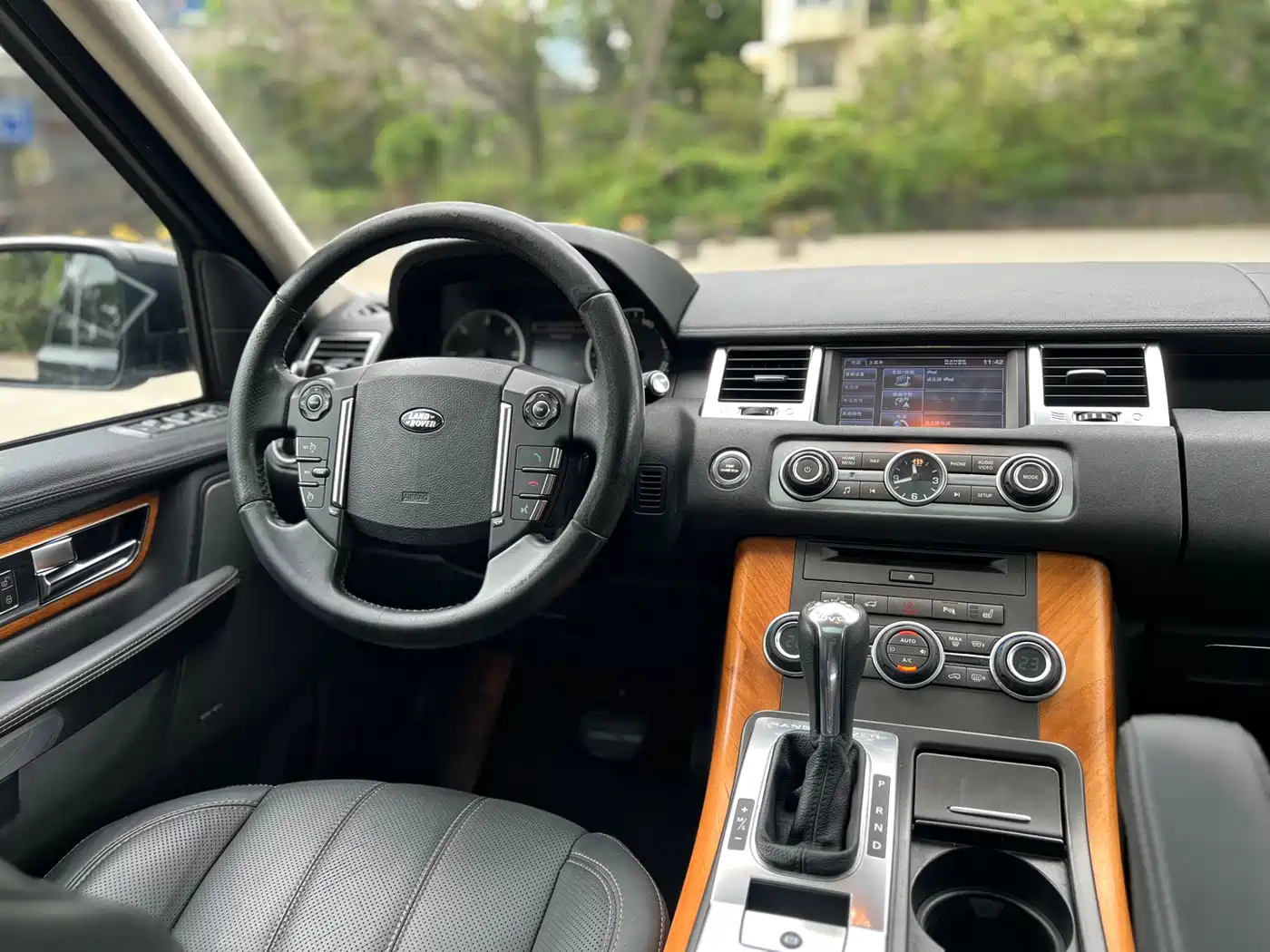 Land Rover Range Rover Sport 2012 3.0 TDV6 HSE Diesel Version фото 10